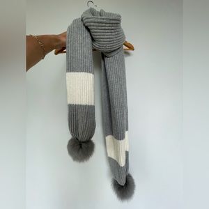 Cozy scarf, grey and white, pom-pom at the ends, worn once